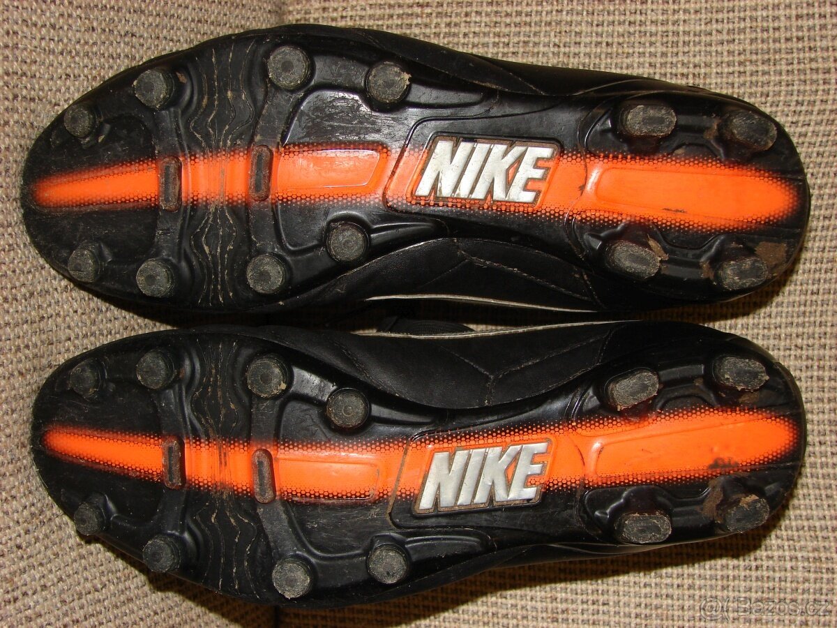 Camelbak batoh, kopačky Adidas, Nike, Umbro, - 16