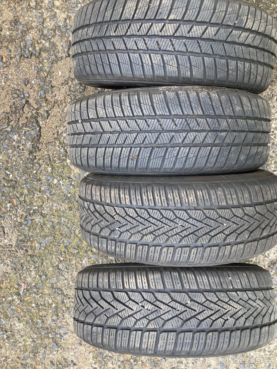 205/55/16 zimni na Bmw - 16