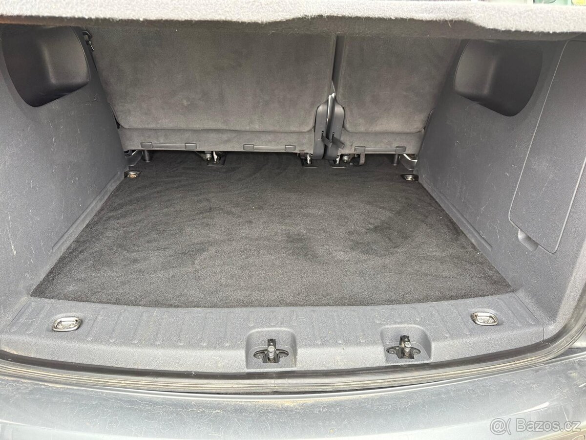 Volkswagen Caddy 1.6 TDI 75kW rok 2013 - 16