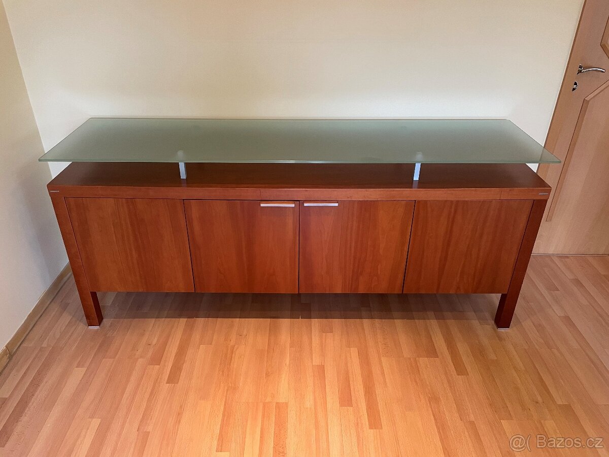 Nábytek z masivu - 16