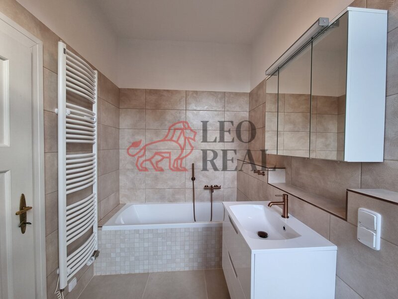 Prodej bytu 4+1 104 m² Zborovská, Opava - 16