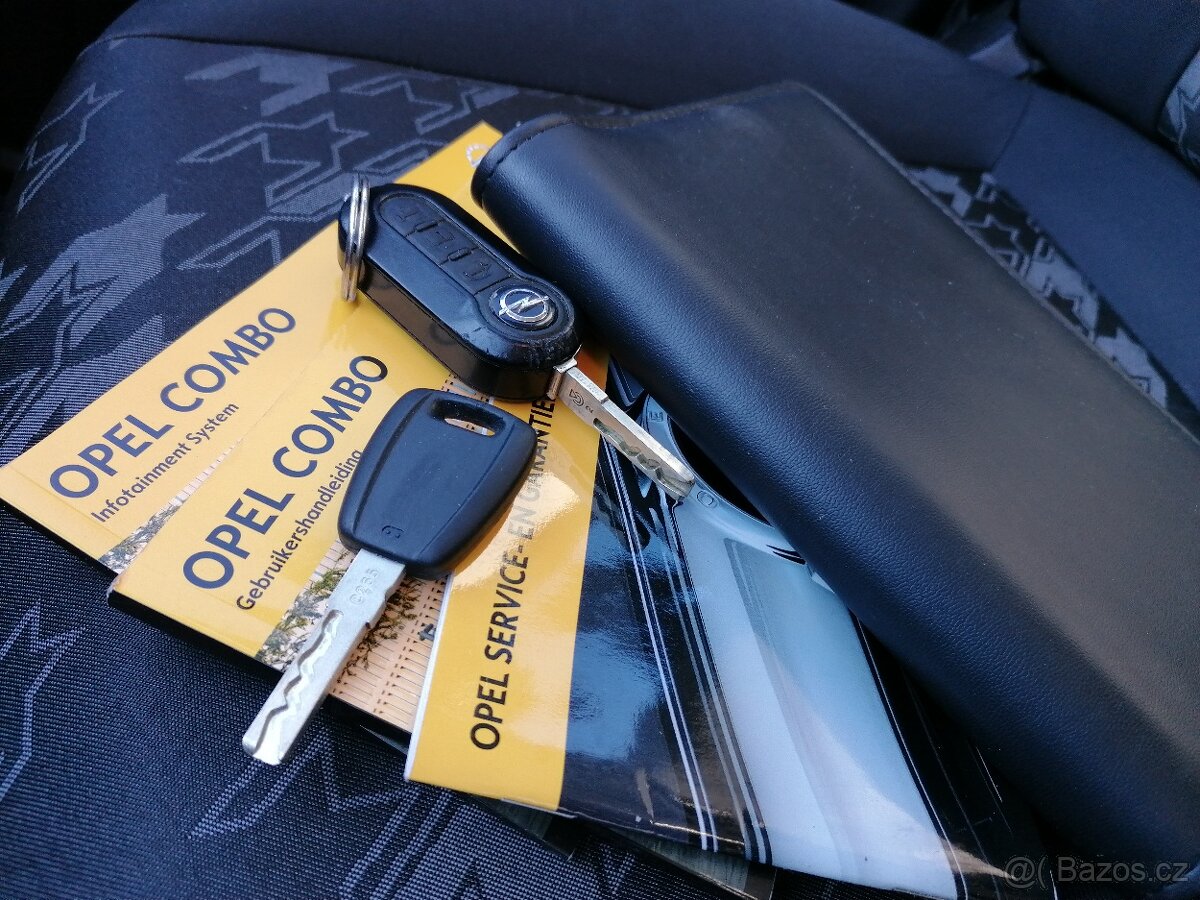 Opel Combo 1.6CDTi 77kw 5 míst - 16