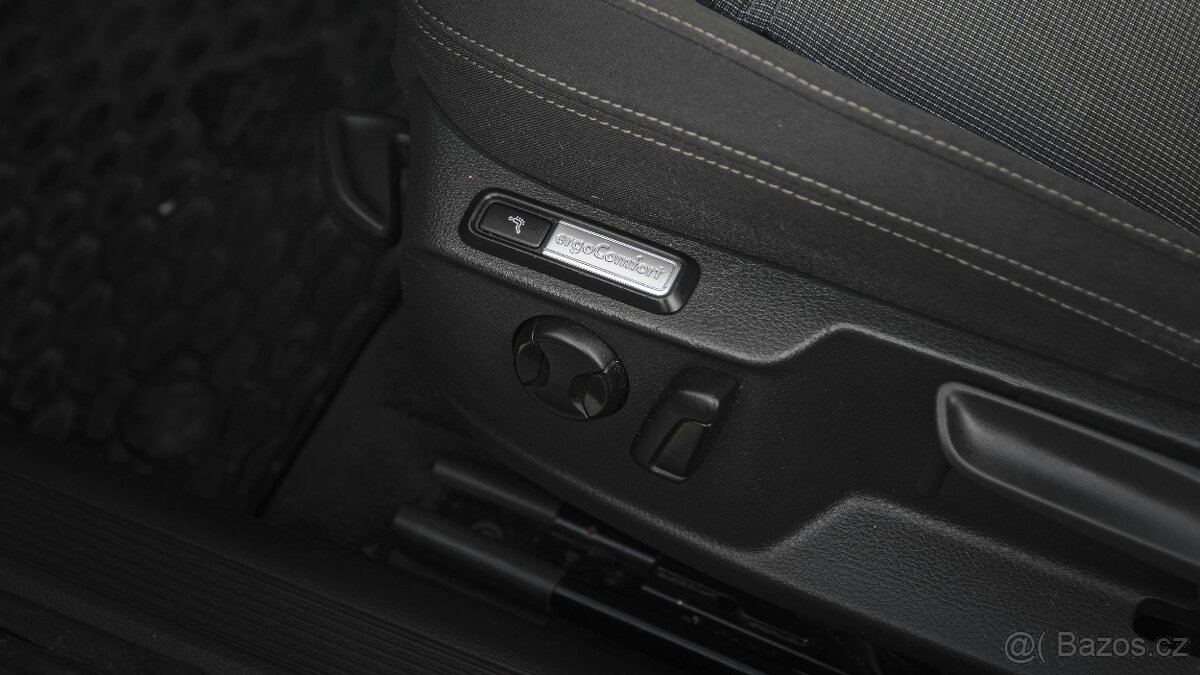 Volkswagen Passat, 2,0/110kW DSG Tažné Adapt.temp - 16