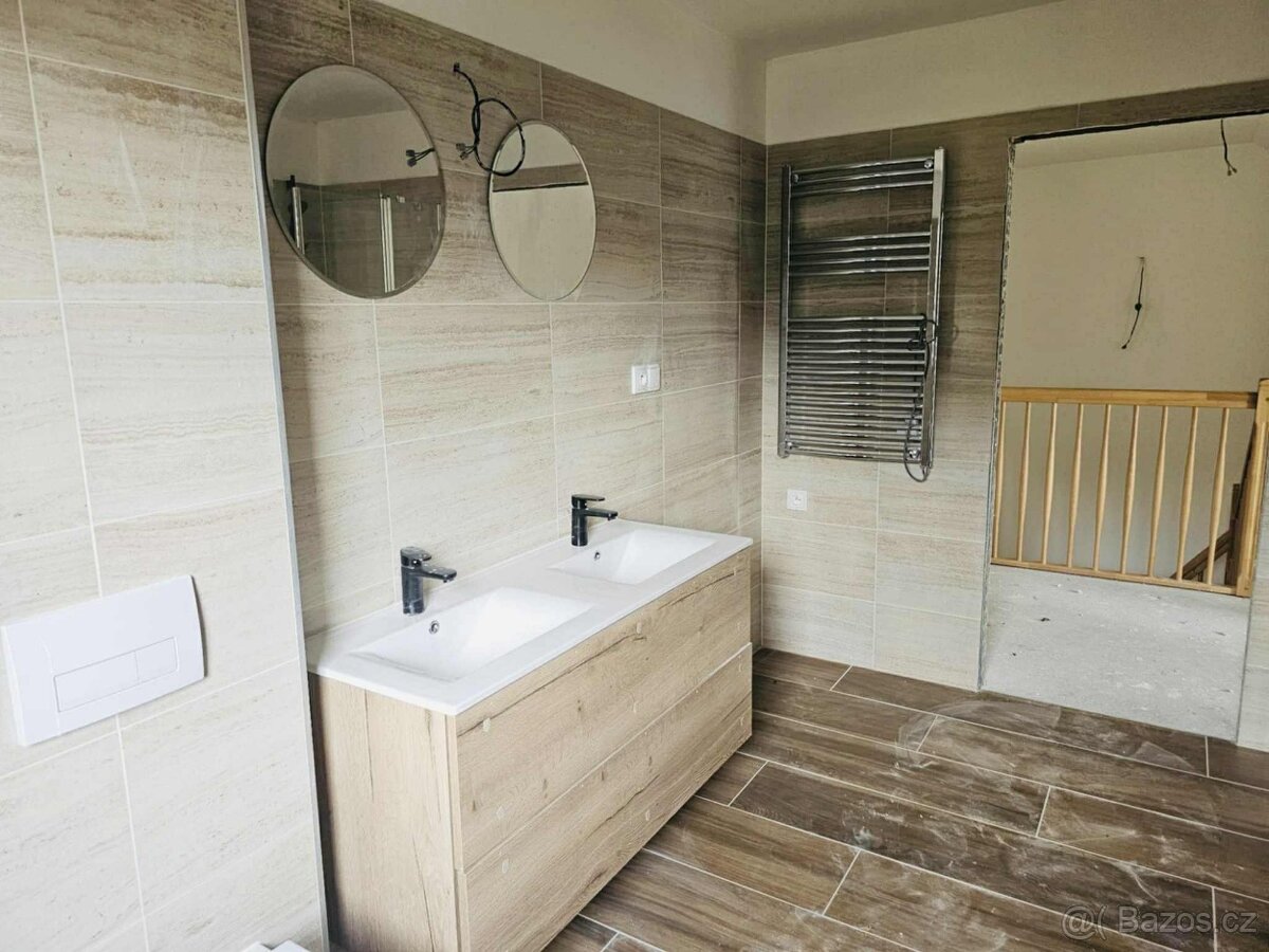 Pronájem rodinného domu 6+1, 183 m2 - 16
