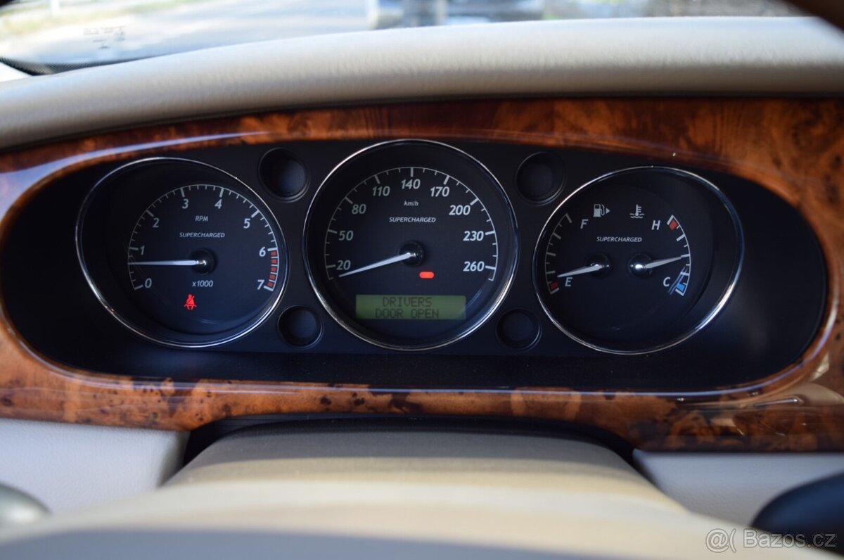 Jaguar XJ-R 4.2 V8 2004 - 16