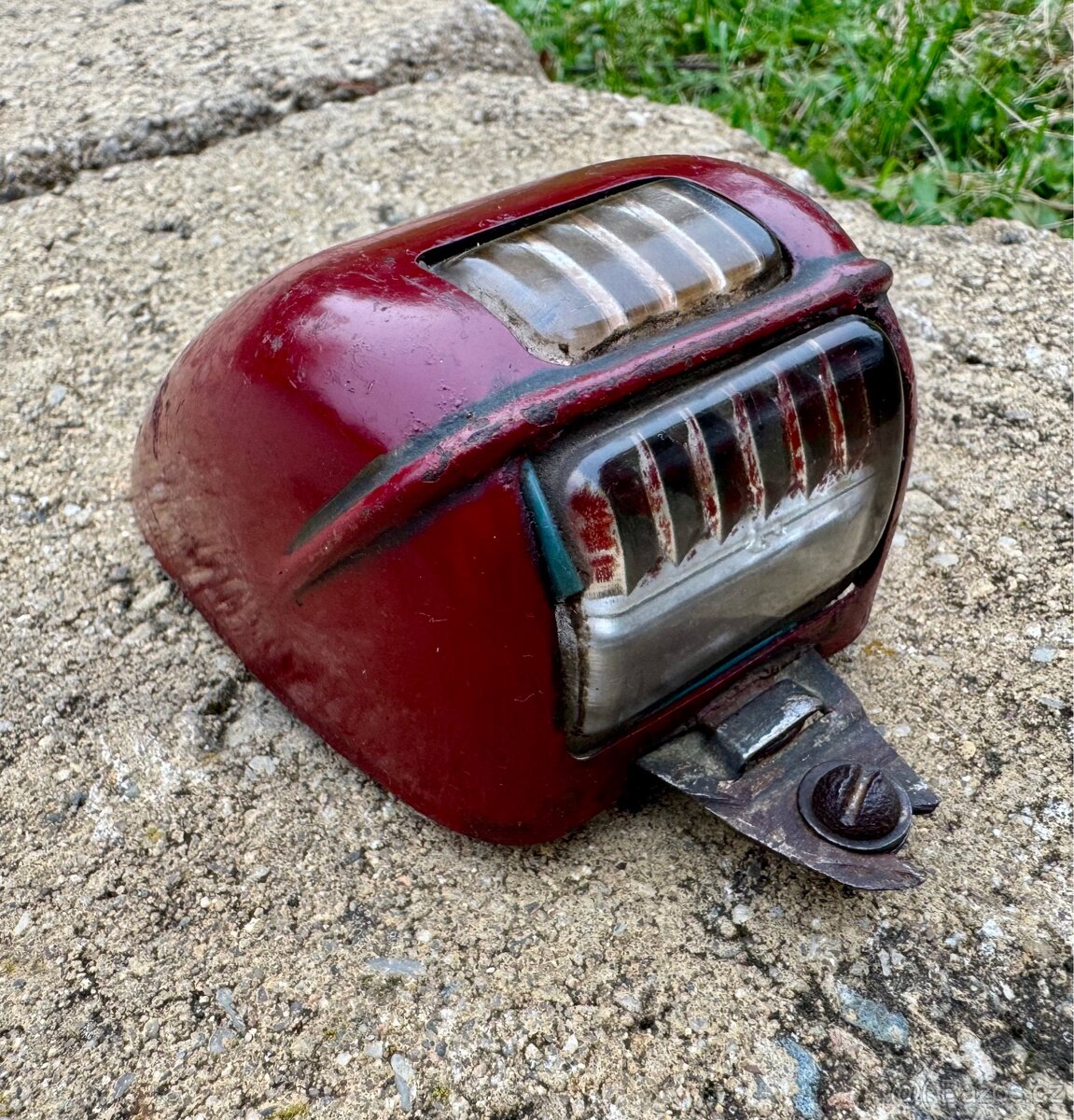 Jawa ČZ kývačka, půllitr, Velorex - zadní světla - 16