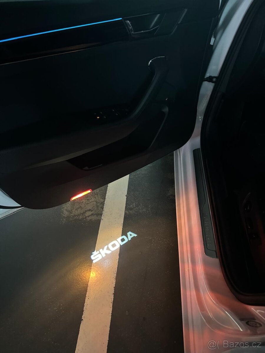 Škoda Superb IV 2020 Laurin&Klement, Webasto, Panorama - 16