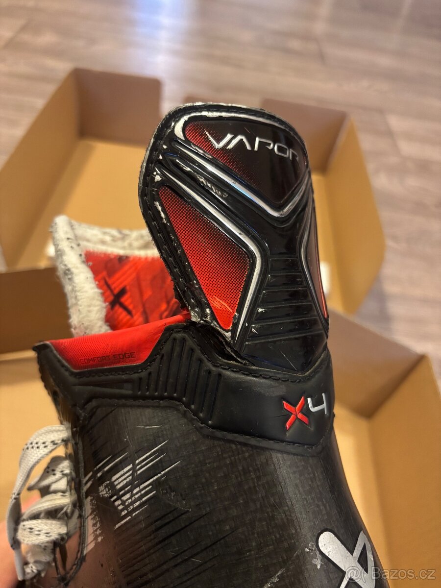Hokejové brusle Bauer Vapor X4, velikost 8, fit 2 - 16