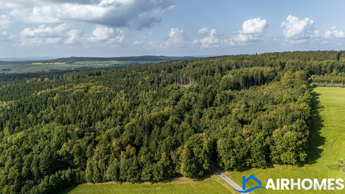 Zasíťovaný pozemek k výstavbě RD, včetně kompletní projektov - 16