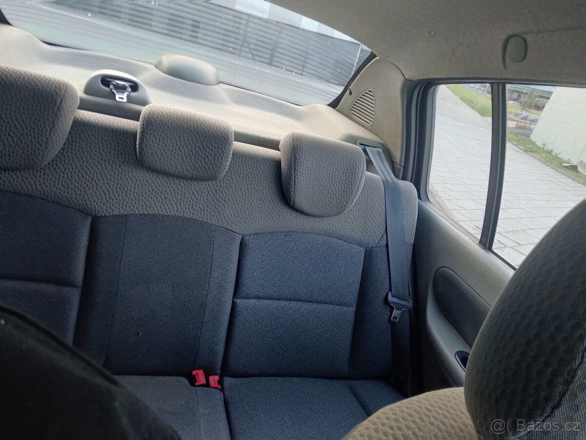 Renault Thalia v perfektním stavu - 16