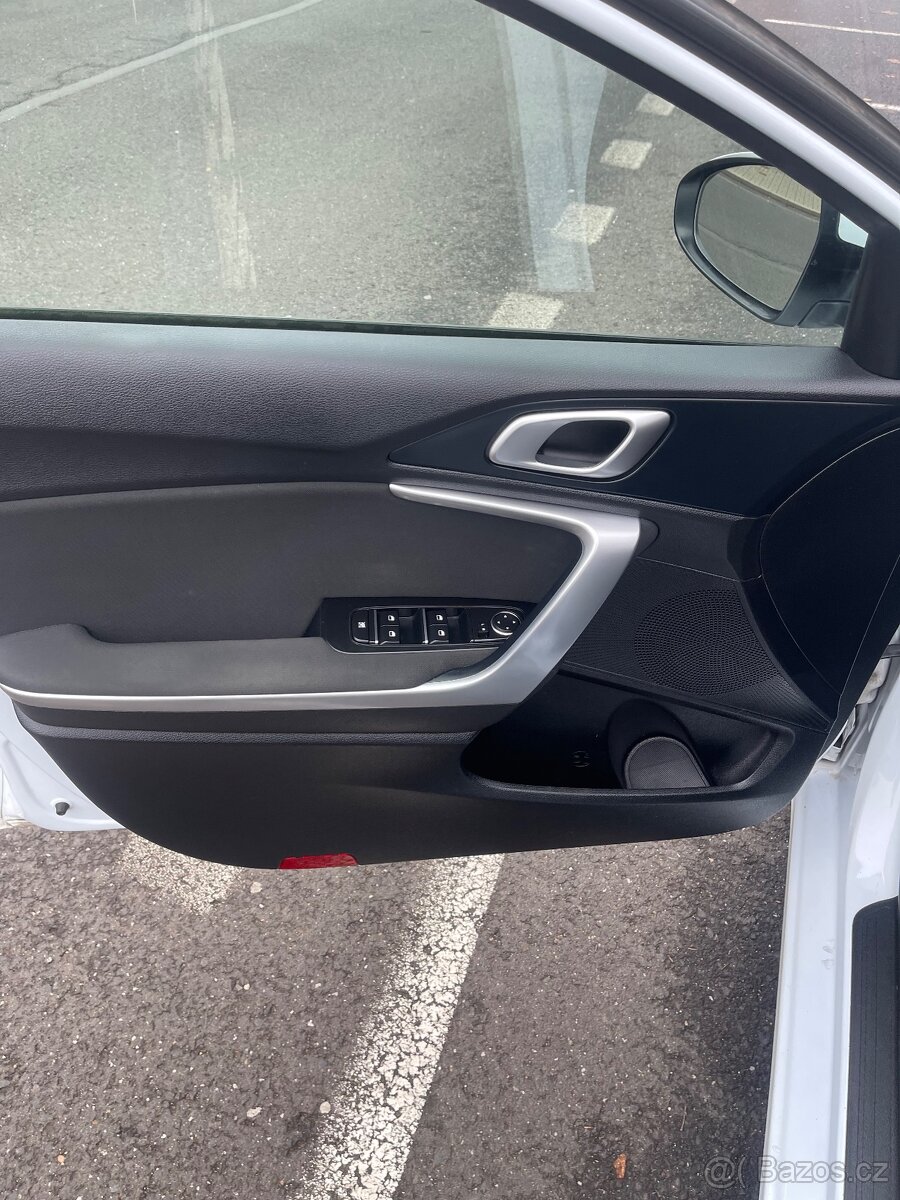 Kia Ceed 1.4 16V 73kw - 16