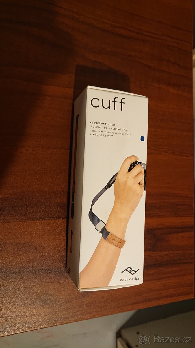 OM-system, Peak Design, Sony - 16