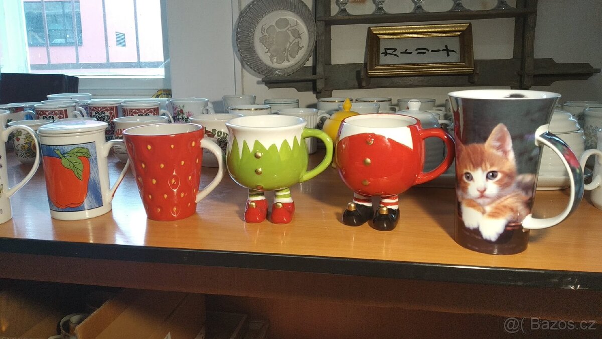 Sbírka porcelánových a keramickych hrníčků - 16