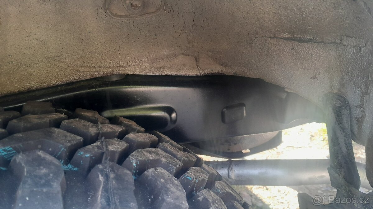 Toyota Land Cruiser LJ70 2.4 tdi z Rima ako nova - 16