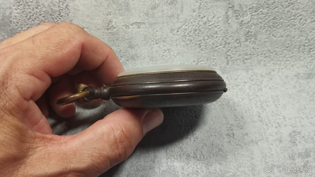 Velké kapesní hodinky zřejmě zn. Régulatéur. brynyrované - 16