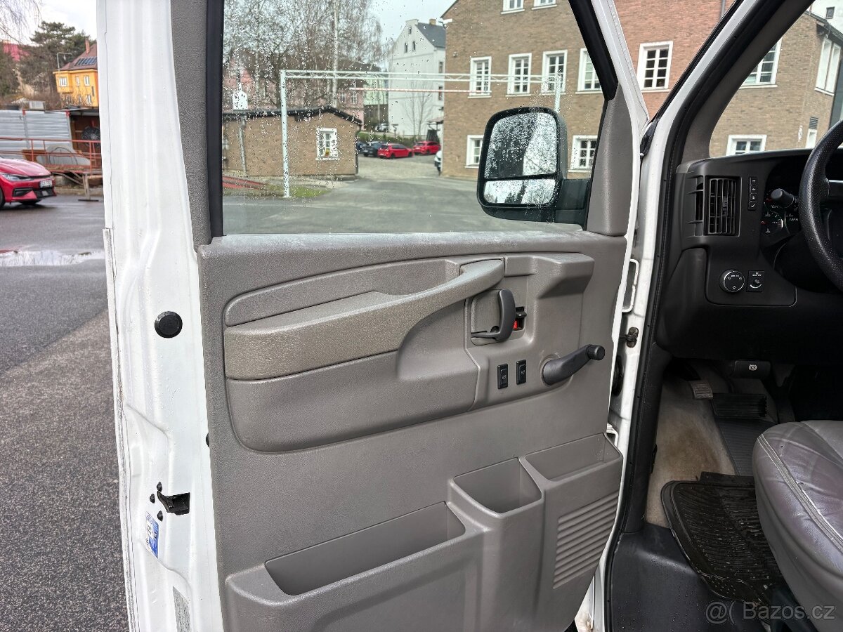 Chevrolet Express 2500 - 16