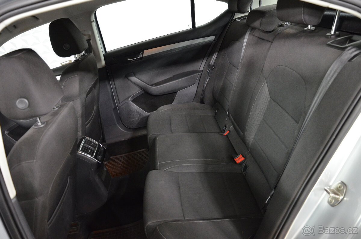 Superb 3 2.0TDi 110kw rok 2018 ČR - 16