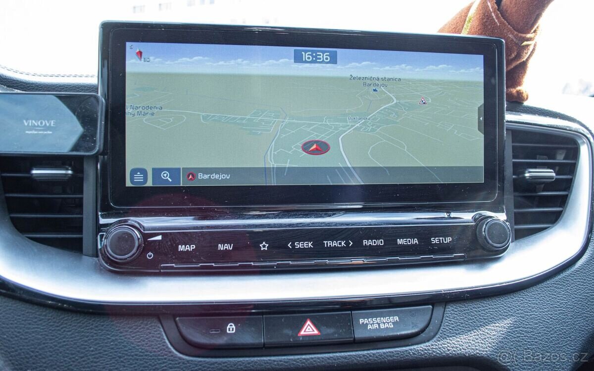 Kia Ceed SW 1.6 CRDi 136k Gold A/T - 16