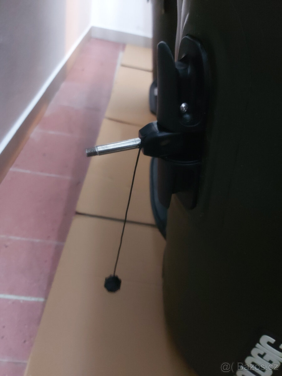 Prodám člun Prologic Element Wave Rider - 16