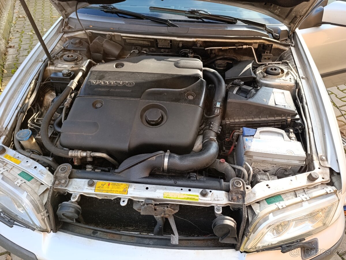 Volvo V40 1.9TDI 85kW 2001 - 16