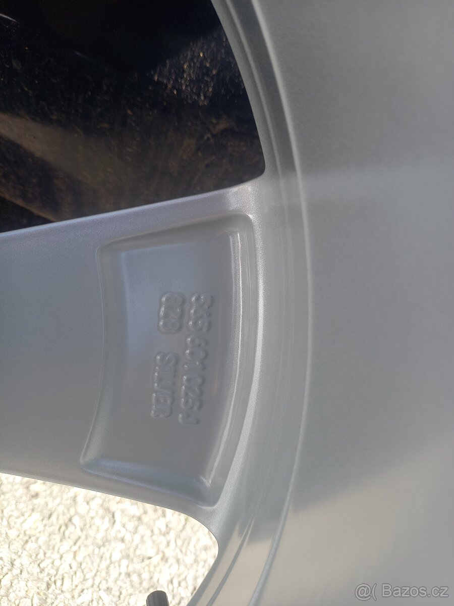 Š.Kodiaq,(2)/VW Tiguan-NOVÁ zimní Alu sada s TPMS-215/65R17. - 16