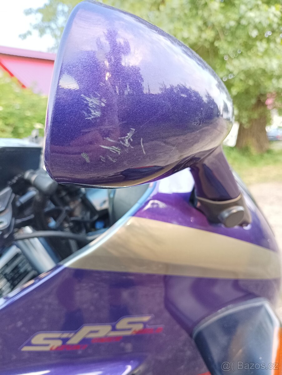 Suzuki GSX1100F - 16