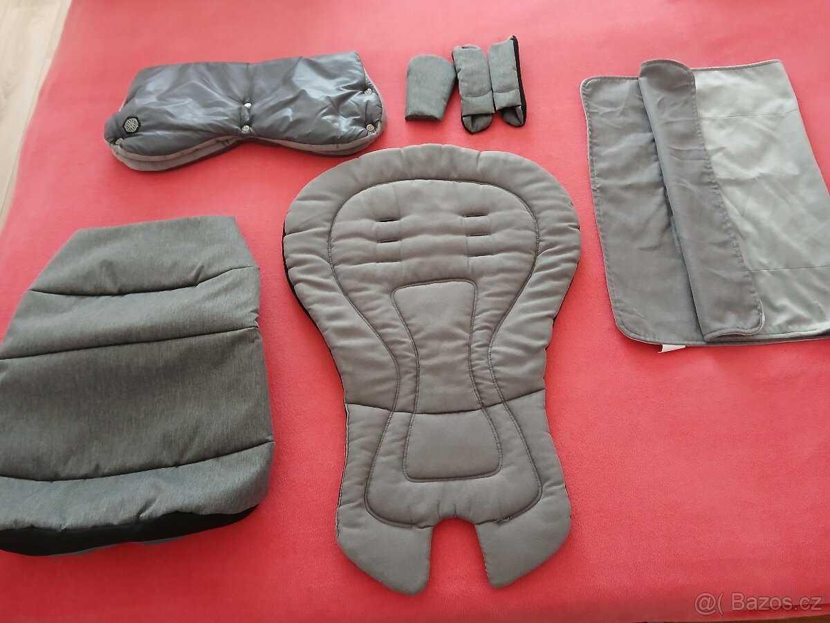 Kombinovaný kočár Baby Design Husky s příslušenstvím - 16