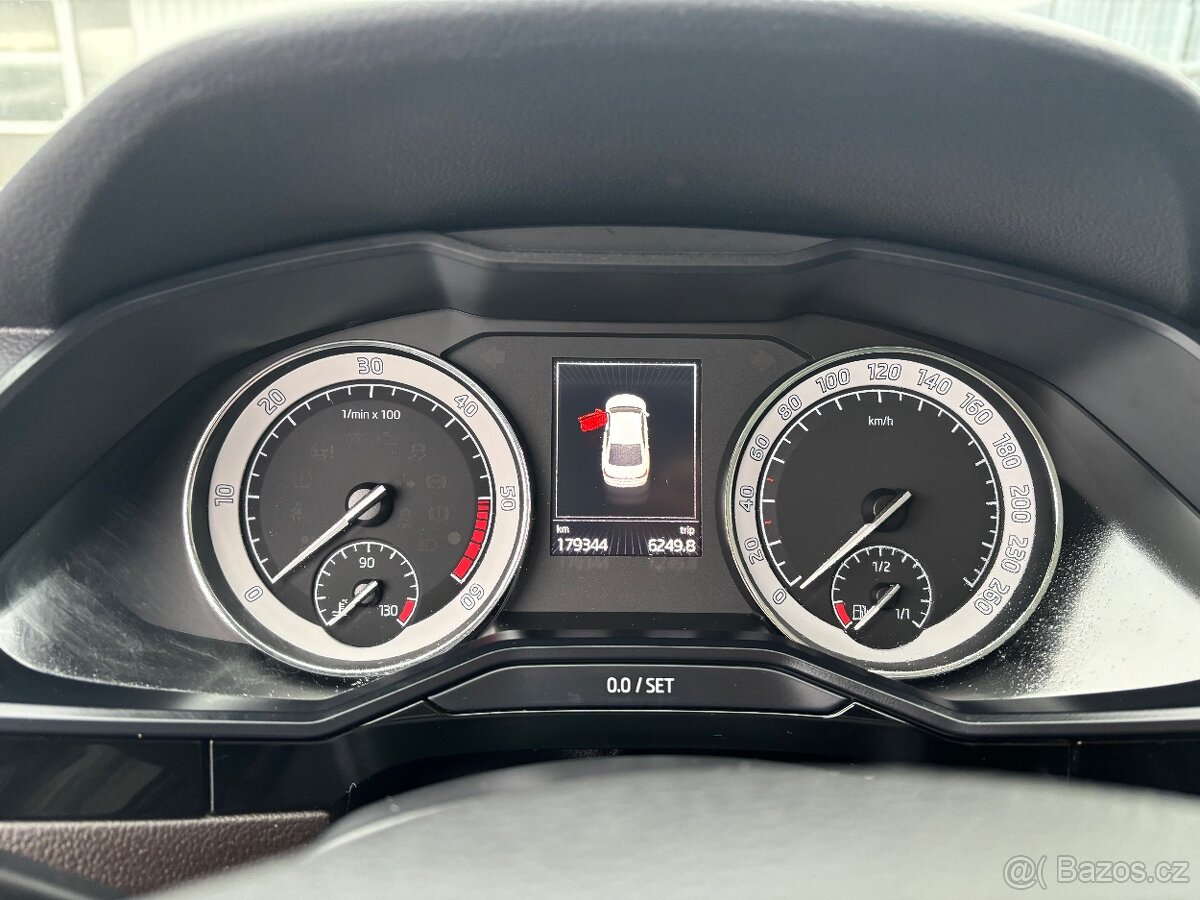 ŠKODA SUPERB 2.0 TDI DSG L&K 4X4 - 16