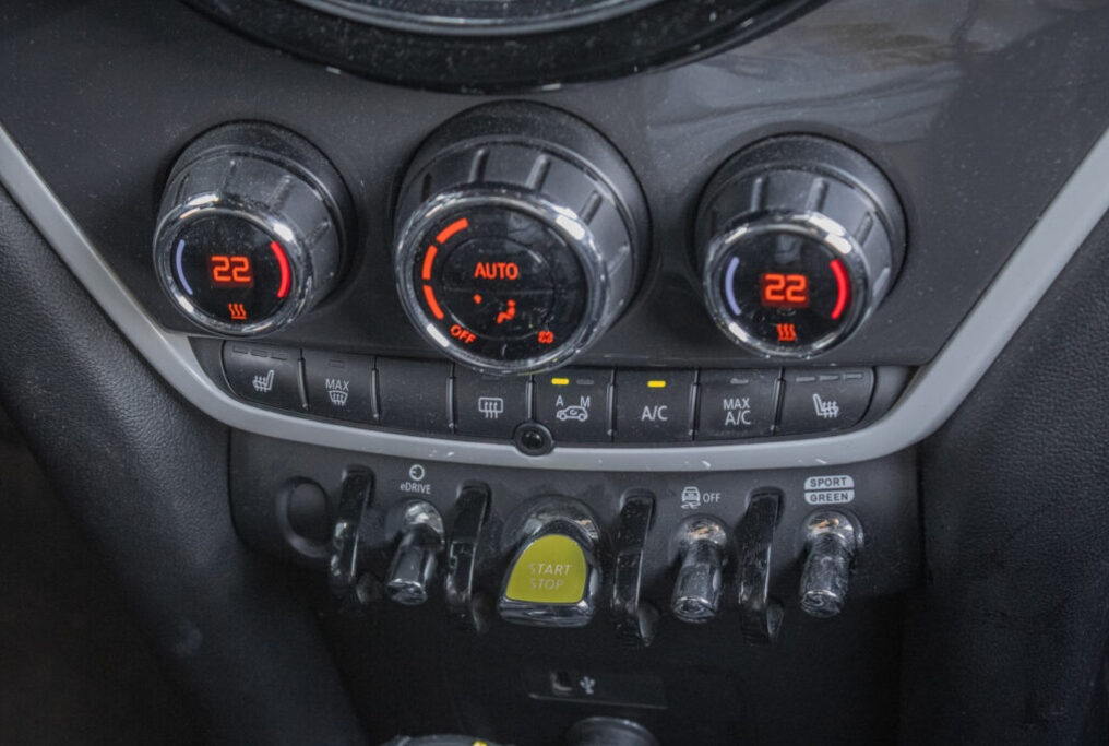 MINI Countryman SE ALL4 Plug-In Hybrid - 16