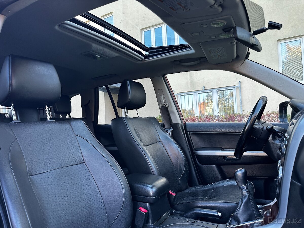 Suzuki Grand Vitara 1.9 DDiS 95kW Kůže Xenony Šíbr Tažné 2t - 16