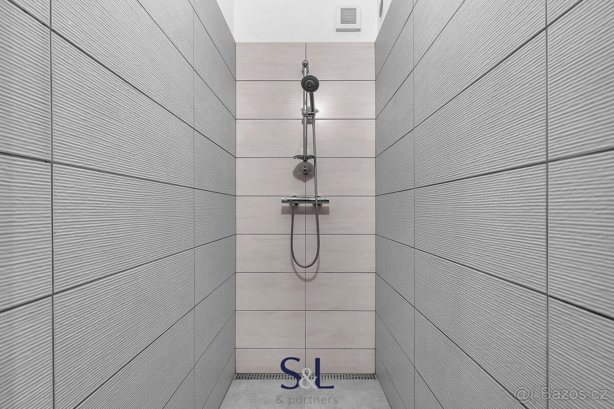 Prodej obchodního prostoru 325 m², Nový Bor, ev.č. 01370 - 16