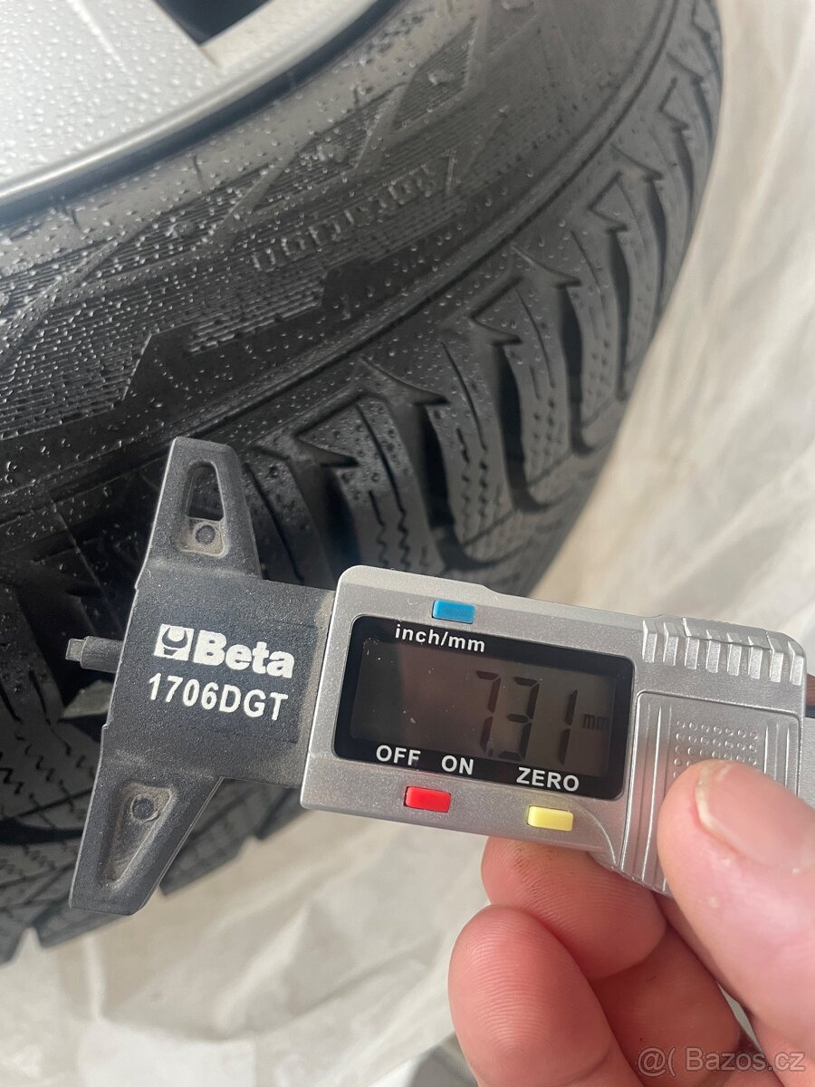 Škoda Rapid 1.0 Tsi 81 kw,ČR,100% servis ŠKODA + ZIMNÍ PNEU - 16