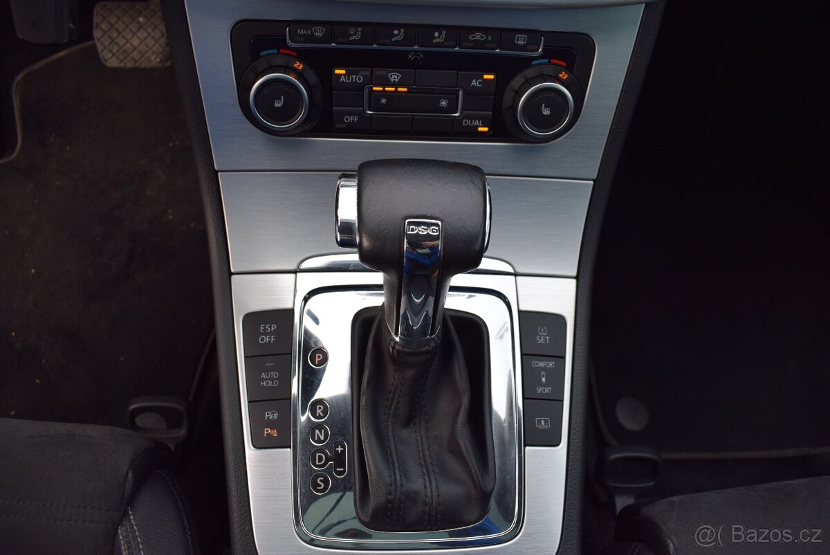 Volkswagen Passat CC 2,0 TDi DSG SUPER STAV - 16