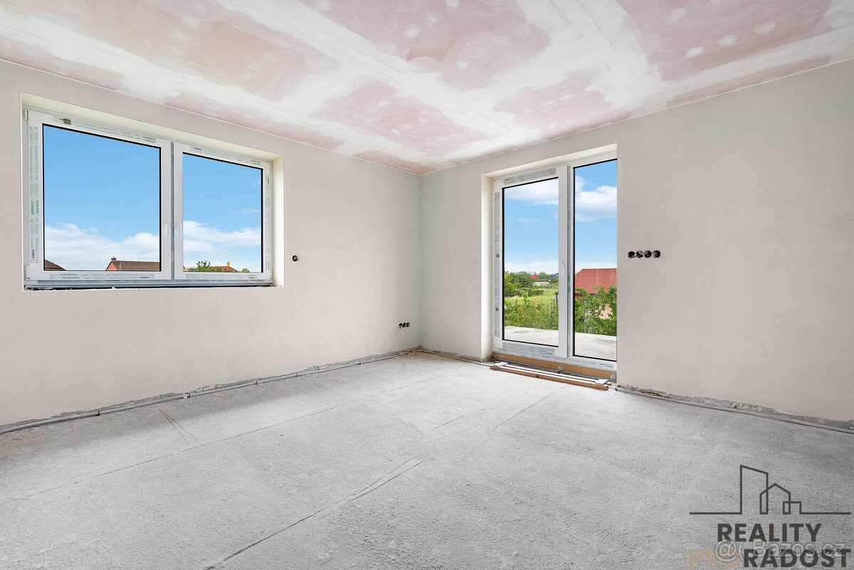 Prodej rodinného domu 4+kk, s garáží, pozemkem 608 m2, Medlo - 16