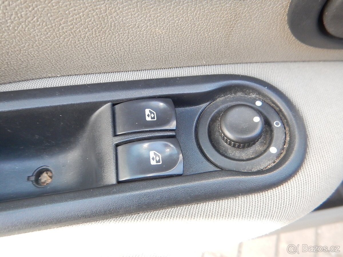 RENAULT Clio 1.4i, 72 kW, KLIMA - 16