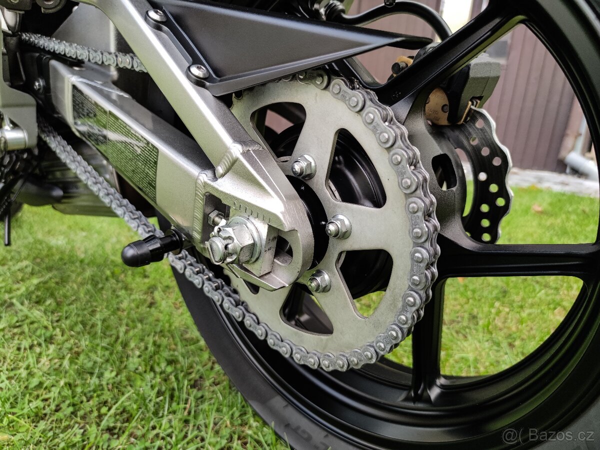 Kawasaki Versys 650 - 16