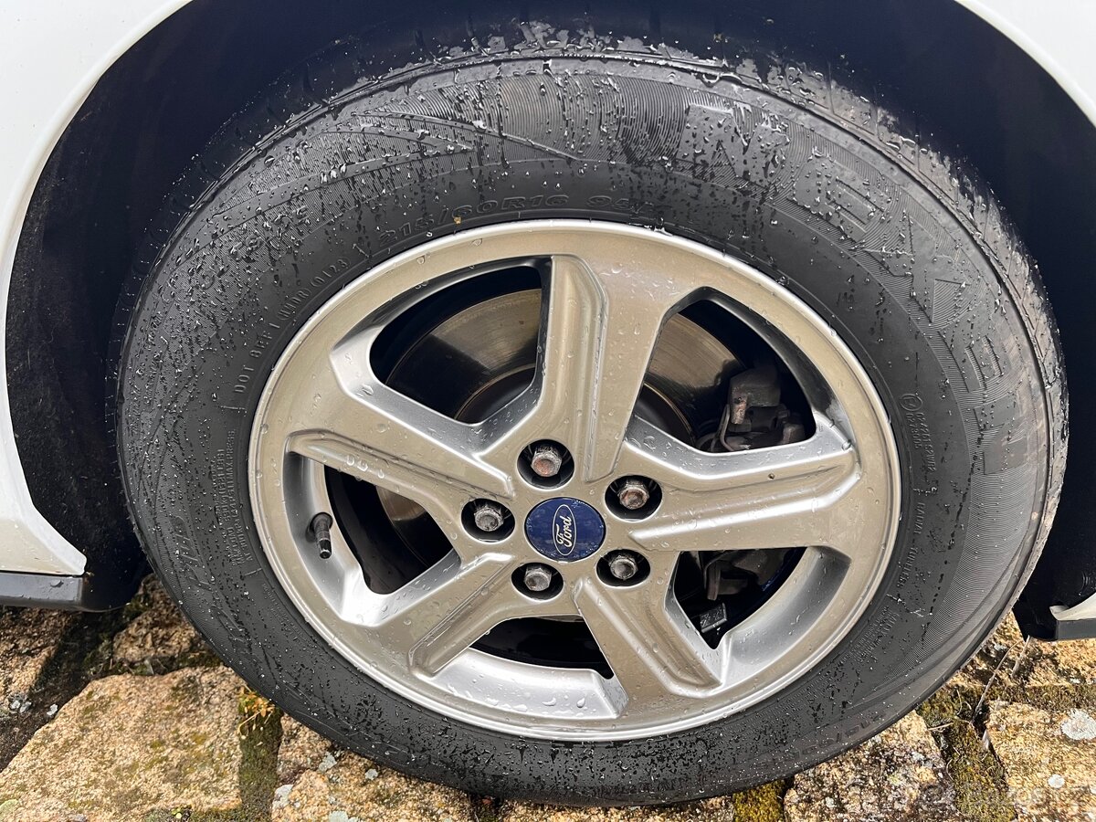 Ford Focus Combi benzin 92kW 2019 ČR Nové rozvody - 16