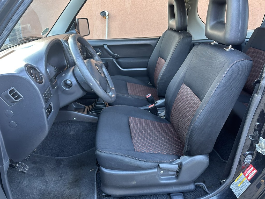 Suzuki Jimny 1.3i 63kW 4x4 TOP - 16