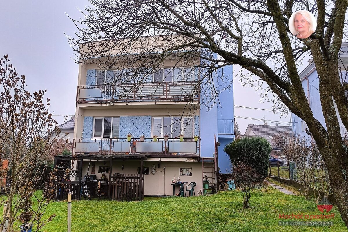 Prodej vícegeneračního domu 170 m, 6+2, pozemek 697 m Bludo - 16