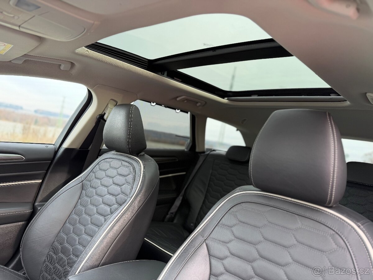 Ford Mondeo MK5 Vignale - 16