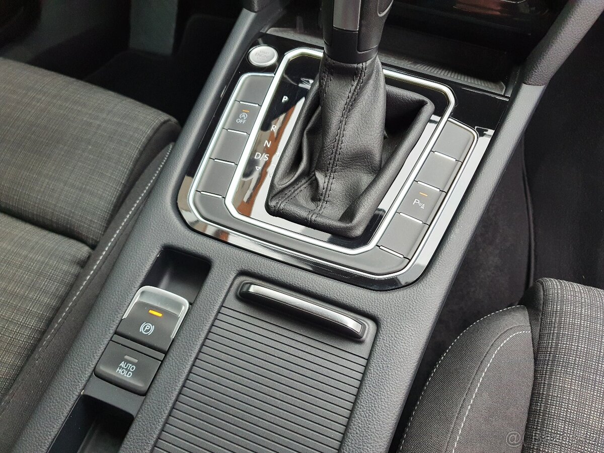 VW Passat B8 Variant 2.0 TDI 110kW DSG - záruka Autodraft - 16