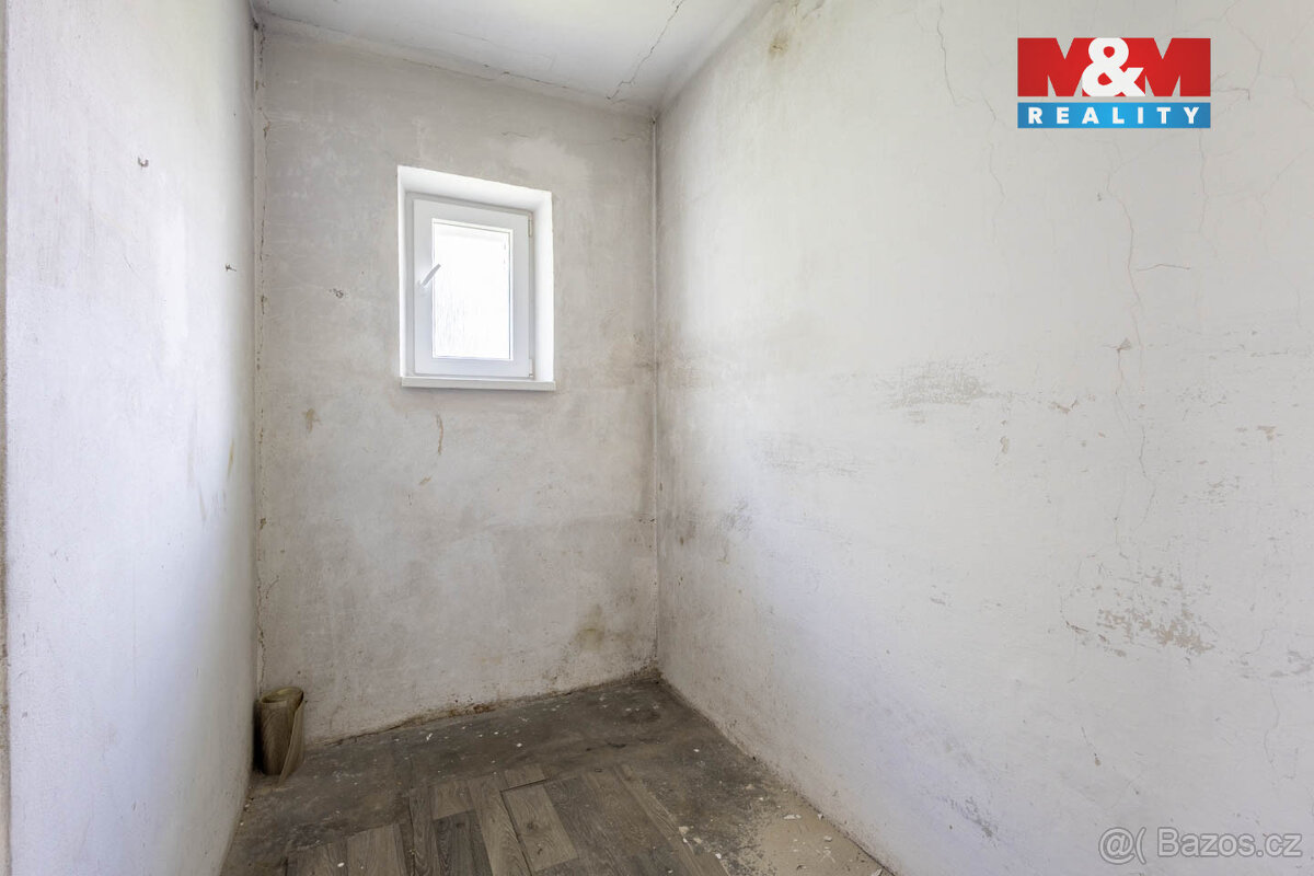 Prodej bytu 3+1 s garáží v Žandově, ul. Děčínská - 16