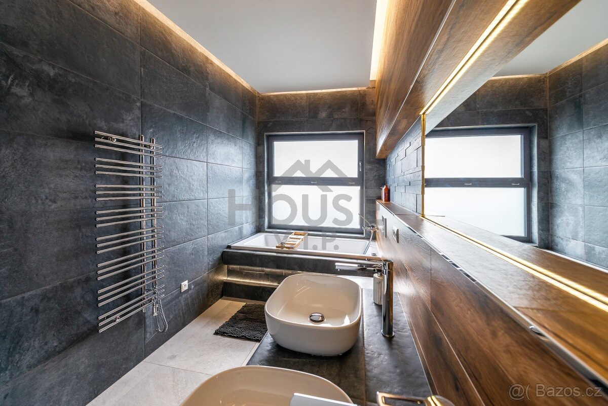 Pronájem rodinného domu 201 m², Králův Dvůr - Levín - 16