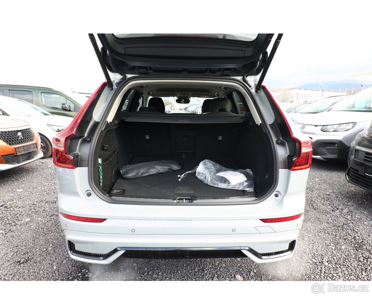 XC60 T6 AWD Dark+ Hybrid Kam360° Kůž AL19 HiFi-H/K Tažn 9/25 - 16