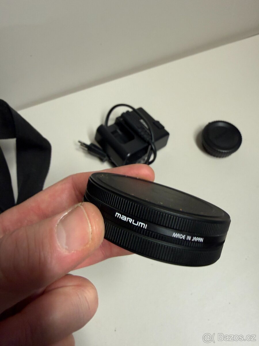 Nikon D7000 s příslušenstvím - 16