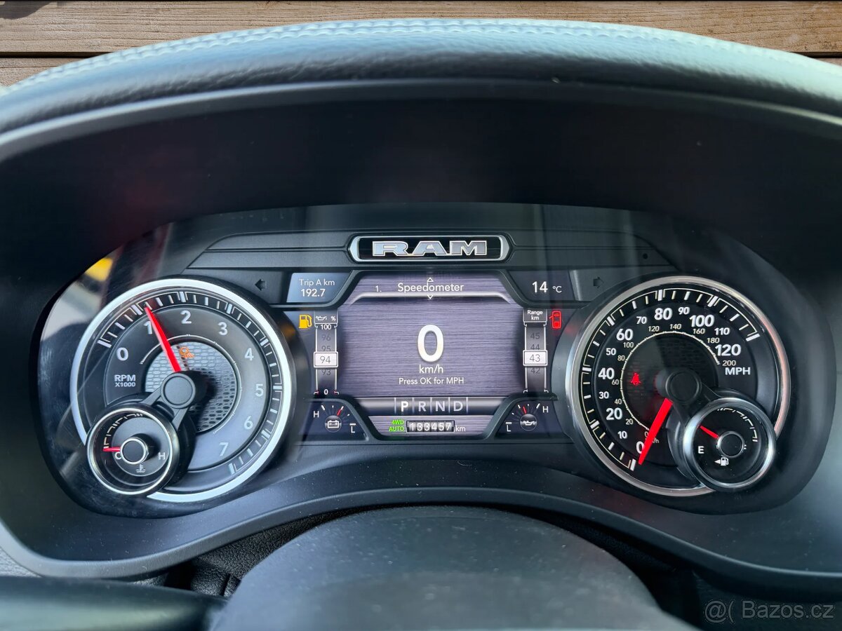 DODGE RAM LARAMIE LONGBED HEMI - 16