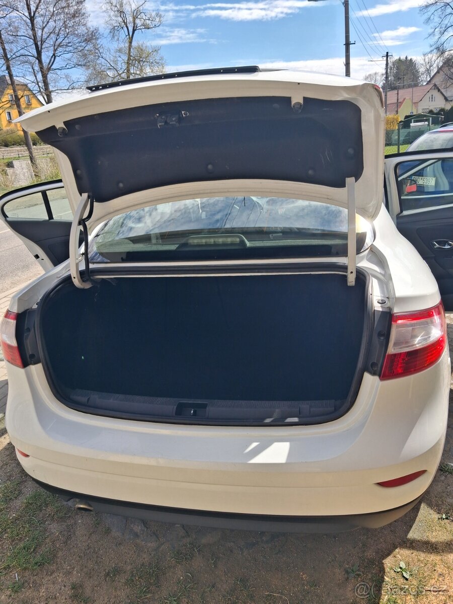 Renault Fluence 1.5dci - 16