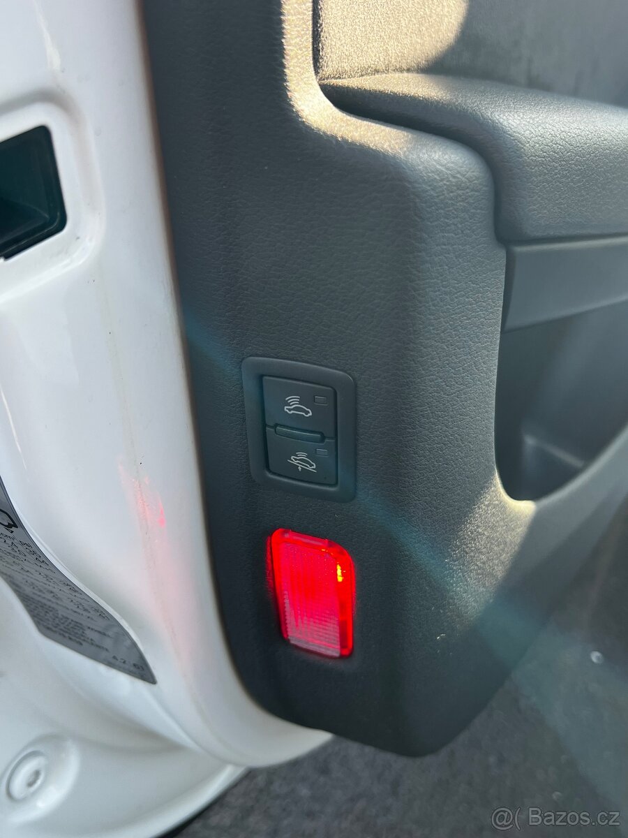 Audi S4 B8 3.0 TFSI Avant – 245 kW – 2009 – Bílá – 234 000 k - 16