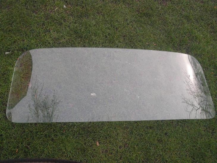 SKLO OKNO PŘEDNÍ ZADNÍ BOČNÍ ŠKODA WARTBURG TATRA OCTAVIA - 16