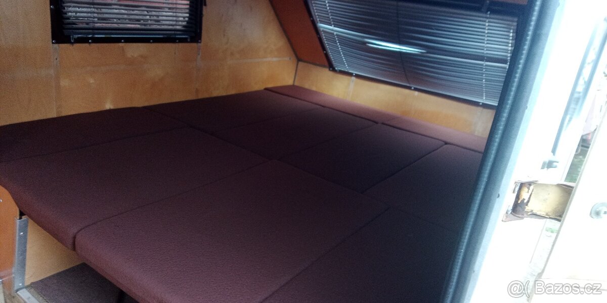 Karavan, obytný přívěs Qek Aero - 16